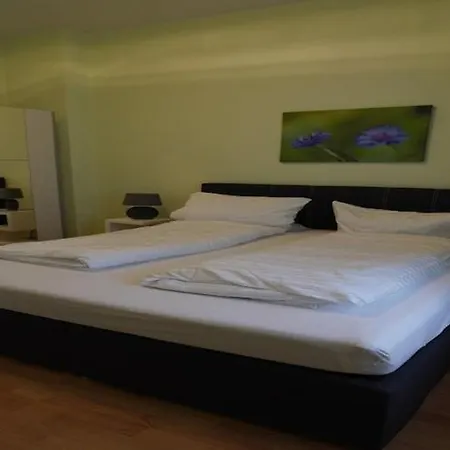 Im Zentrum Von Ballenstedt, Cleaning Included Apartman Ballenstedt